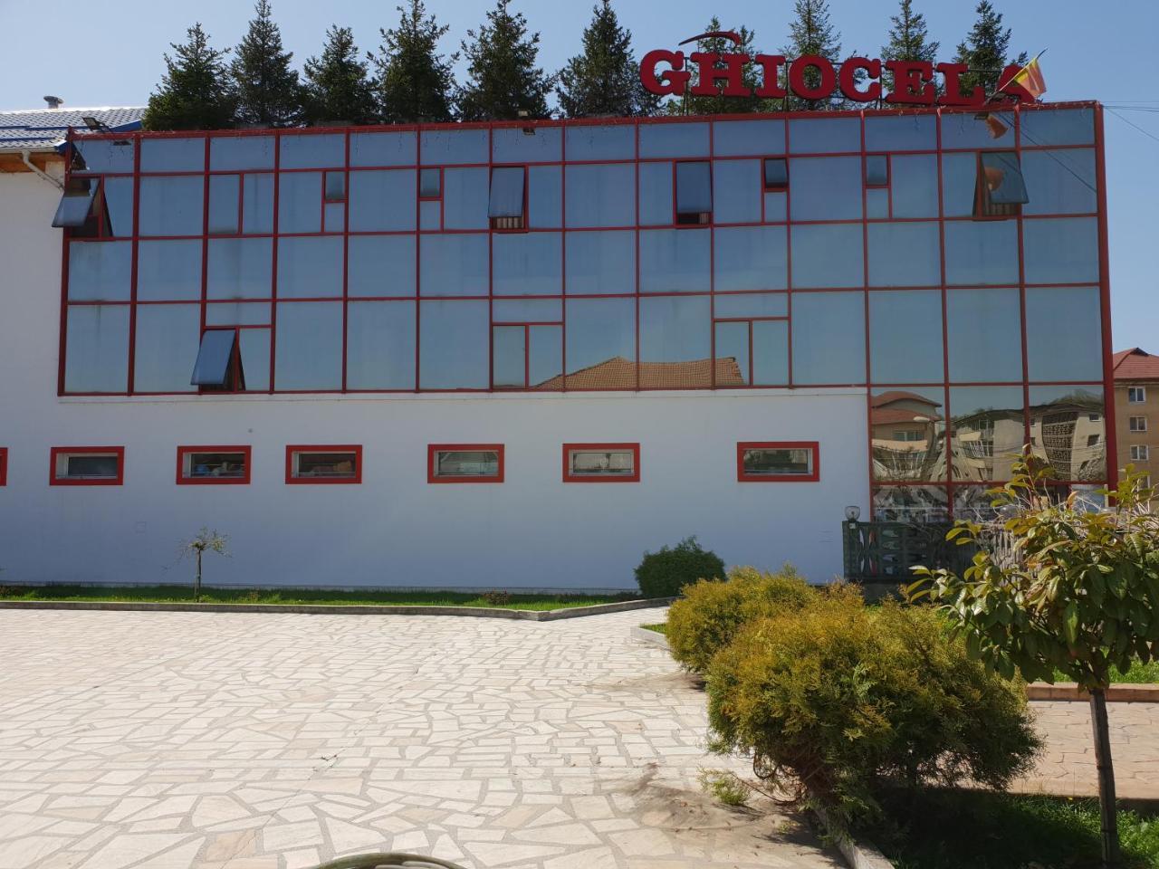 Pensiunea Ghiocela Motru Ngoại thất bức ảnh